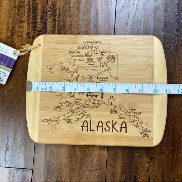 ALASKA TOTALLY BAMBOO Cutting Board A Slice Of Life Laser-Etched NEW - Picture 6 of 8